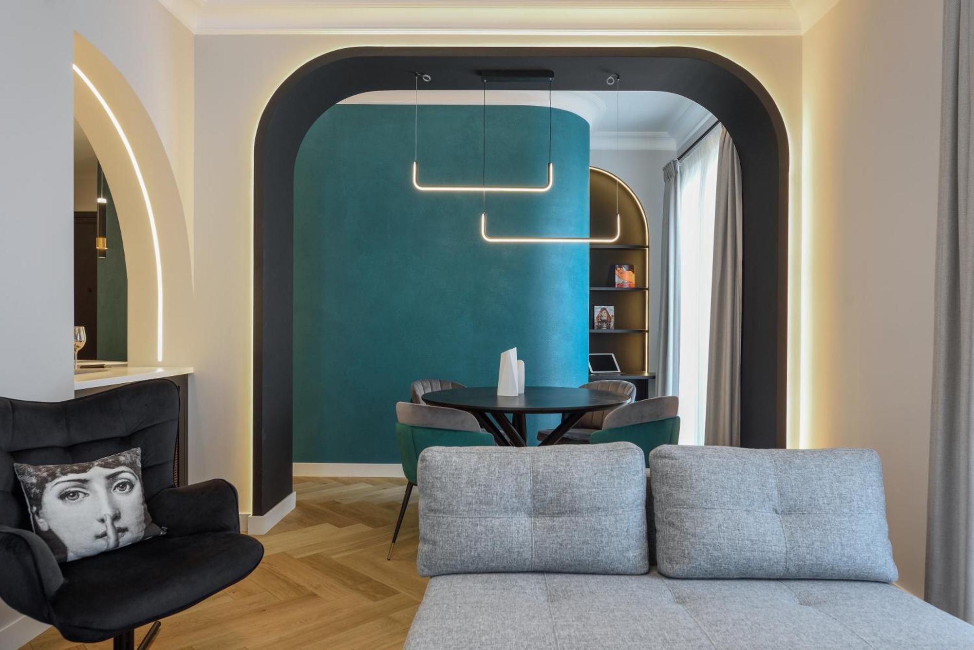 King Apartment Thessaloniki By Luxlikehome Tesalonika Bagian luar foto