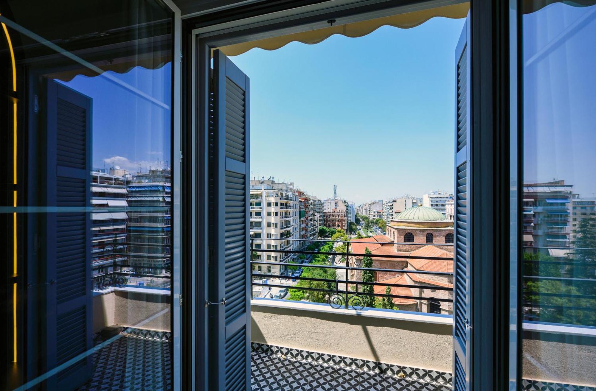 King Apartment Thessaloniki By Luxlikehome Tesalonika Bagian luar foto