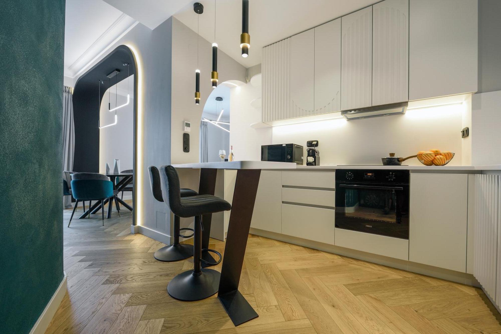 King Apartment Thessaloniki By Luxlikehome Tesalonika Bagian luar foto