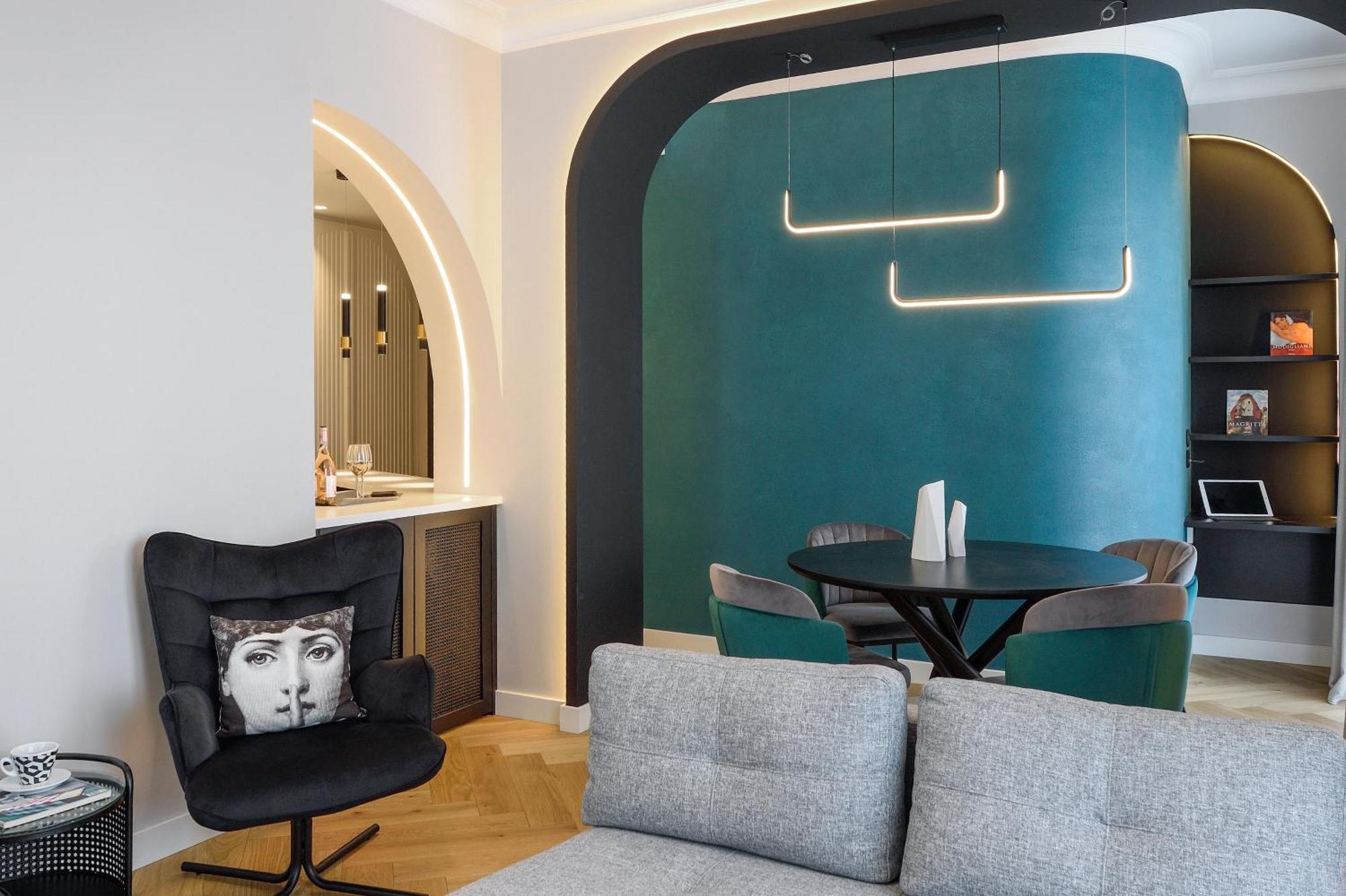 King Apartment Thessaloniki By Luxlikehome Tesalonika Bagian luar foto