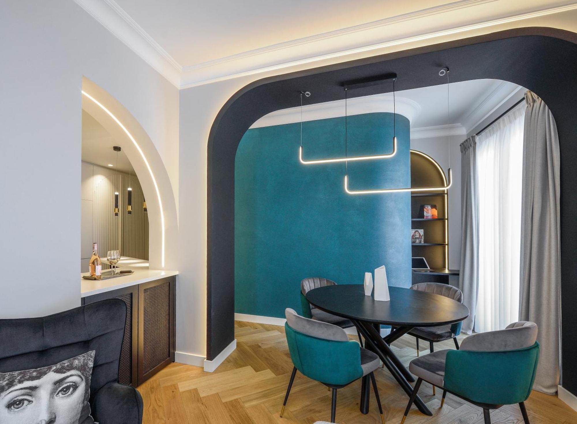 King Apartment Thessaloniki By Luxlikehome Tesalonika Bagian luar foto