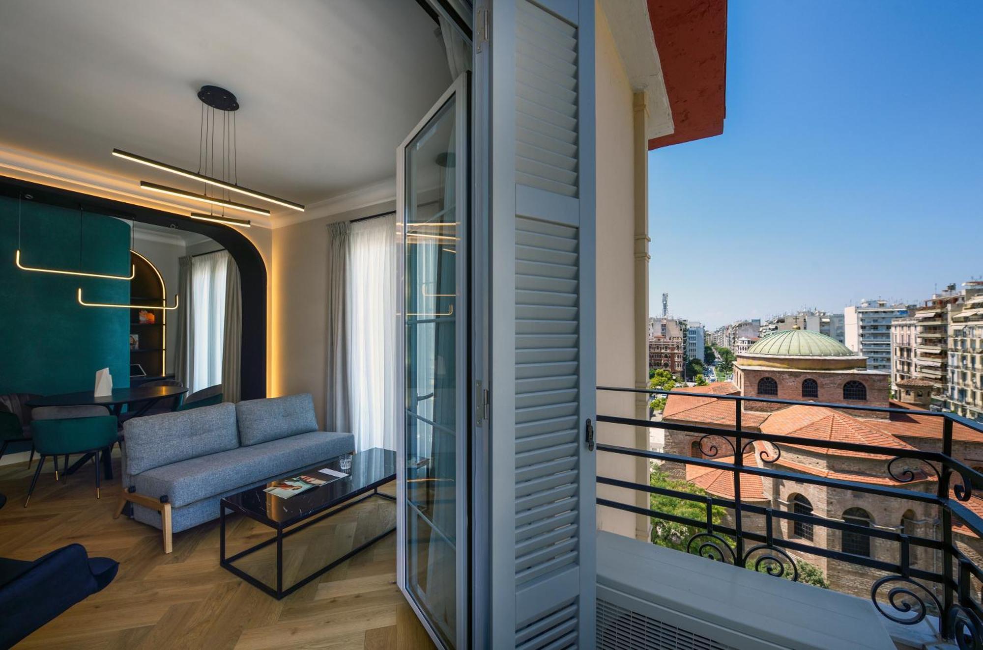 King Apartment Thessaloniki By Luxlikehome Tesalonika Bagian luar foto