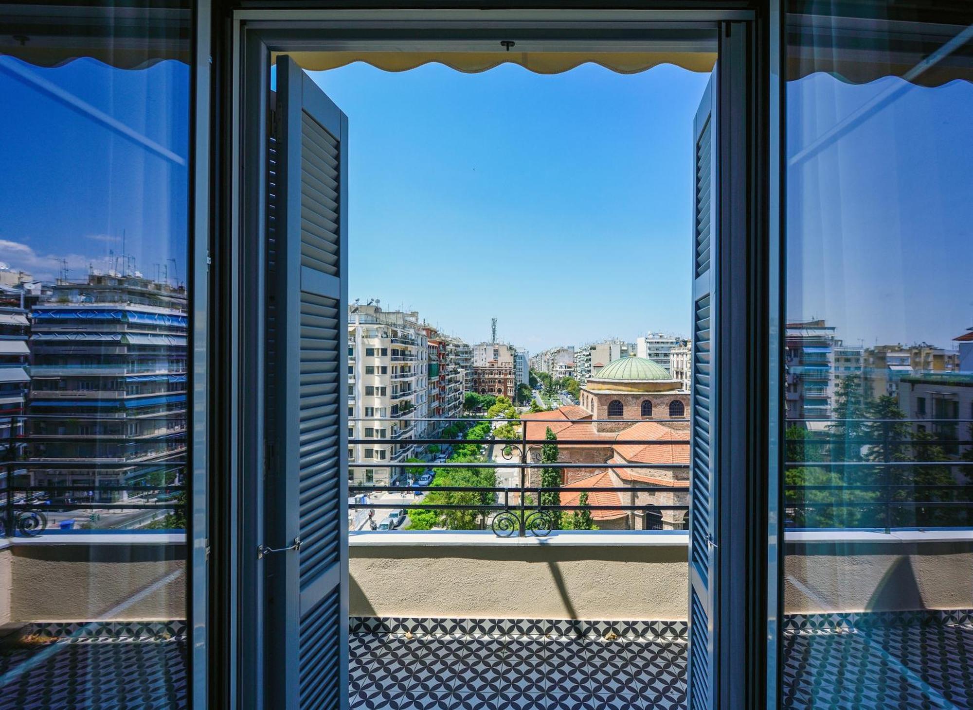 King Apartment Thessaloniki By Luxlikehome Tesalonika Bagian luar foto
