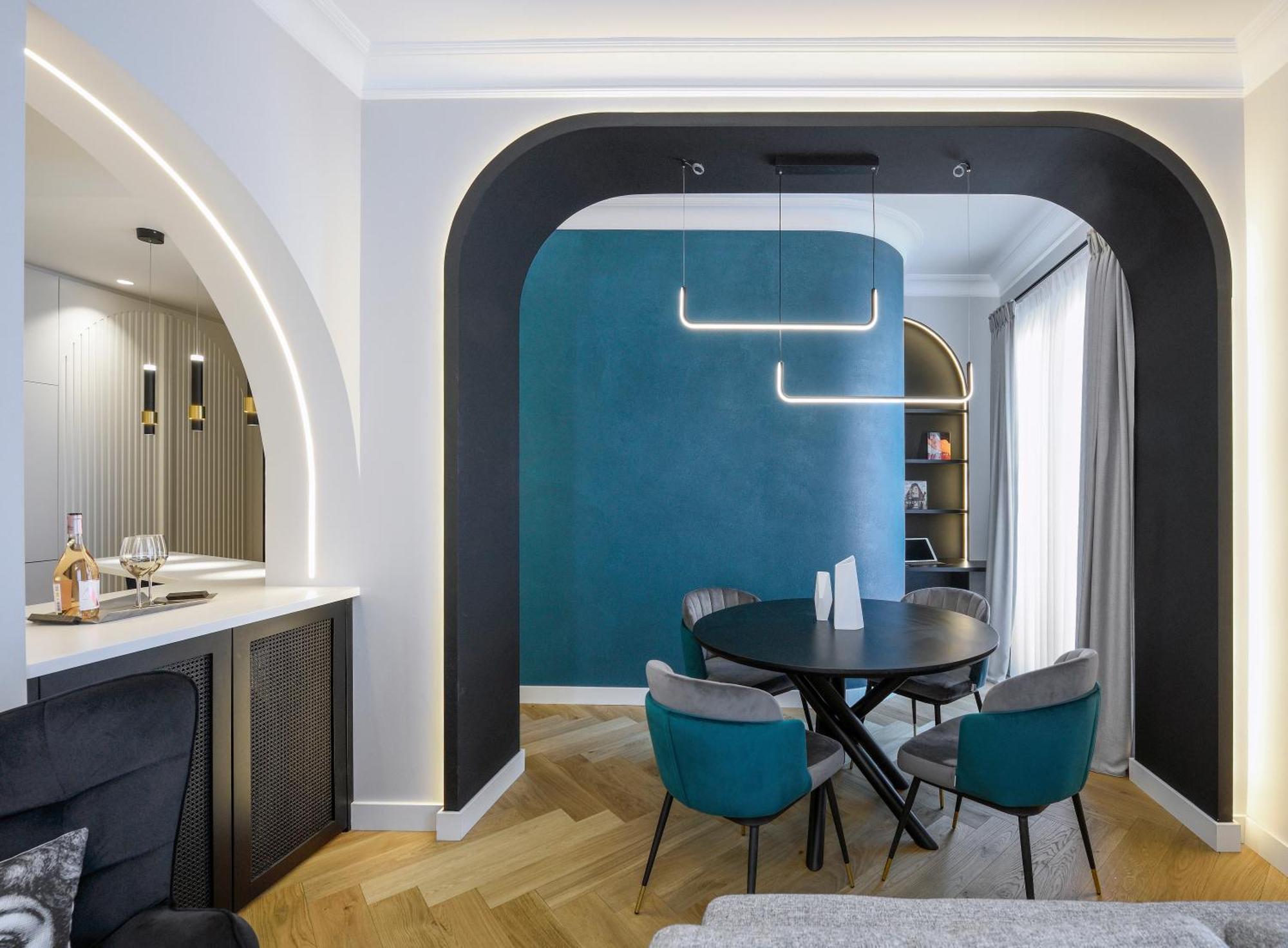King Apartment Thessaloniki By Luxlikehome Tesalonika Bagian luar foto
