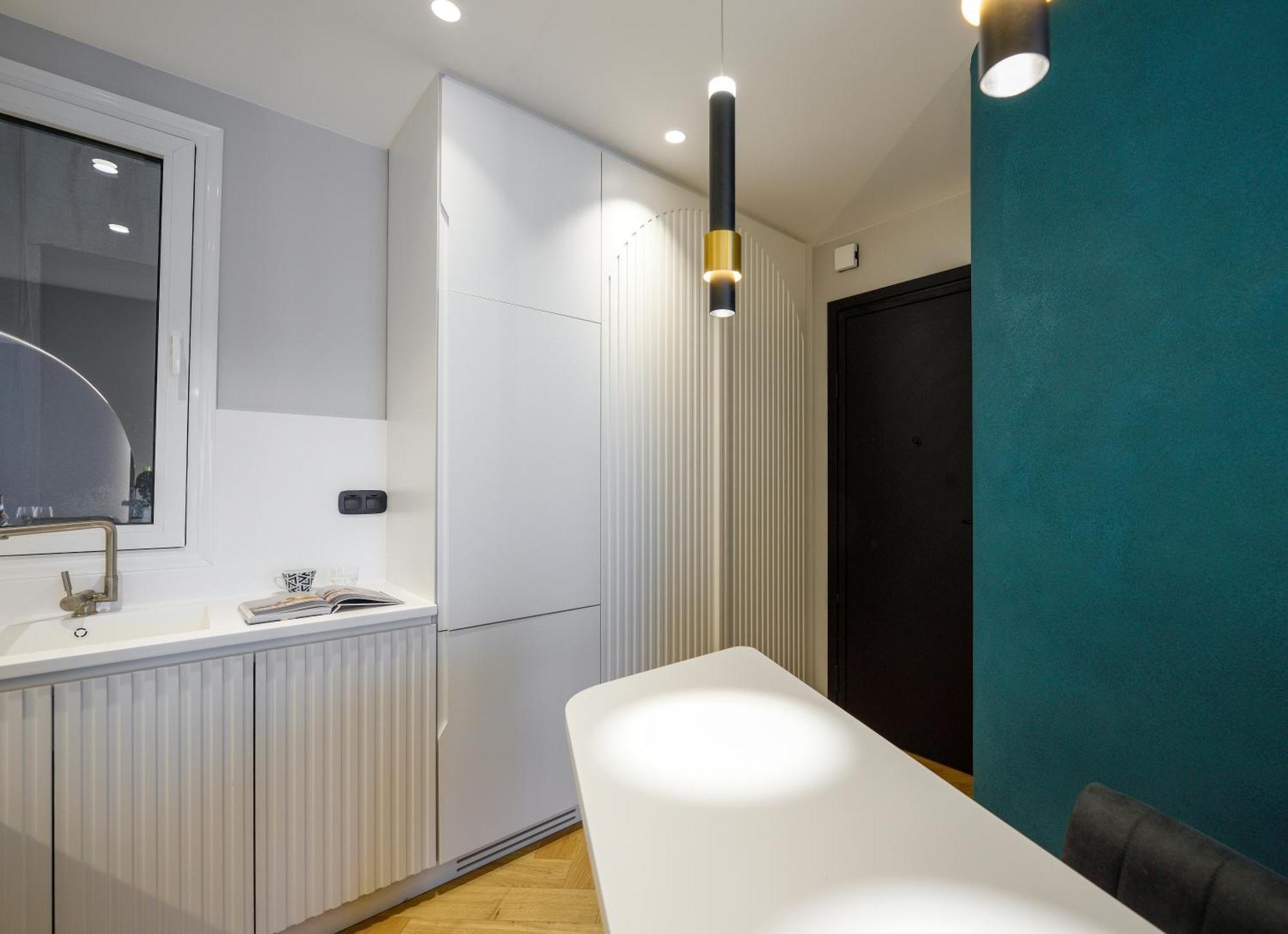 King Apartment Thessaloniki By Luxlikehome Tesalonika Bagian luar foto