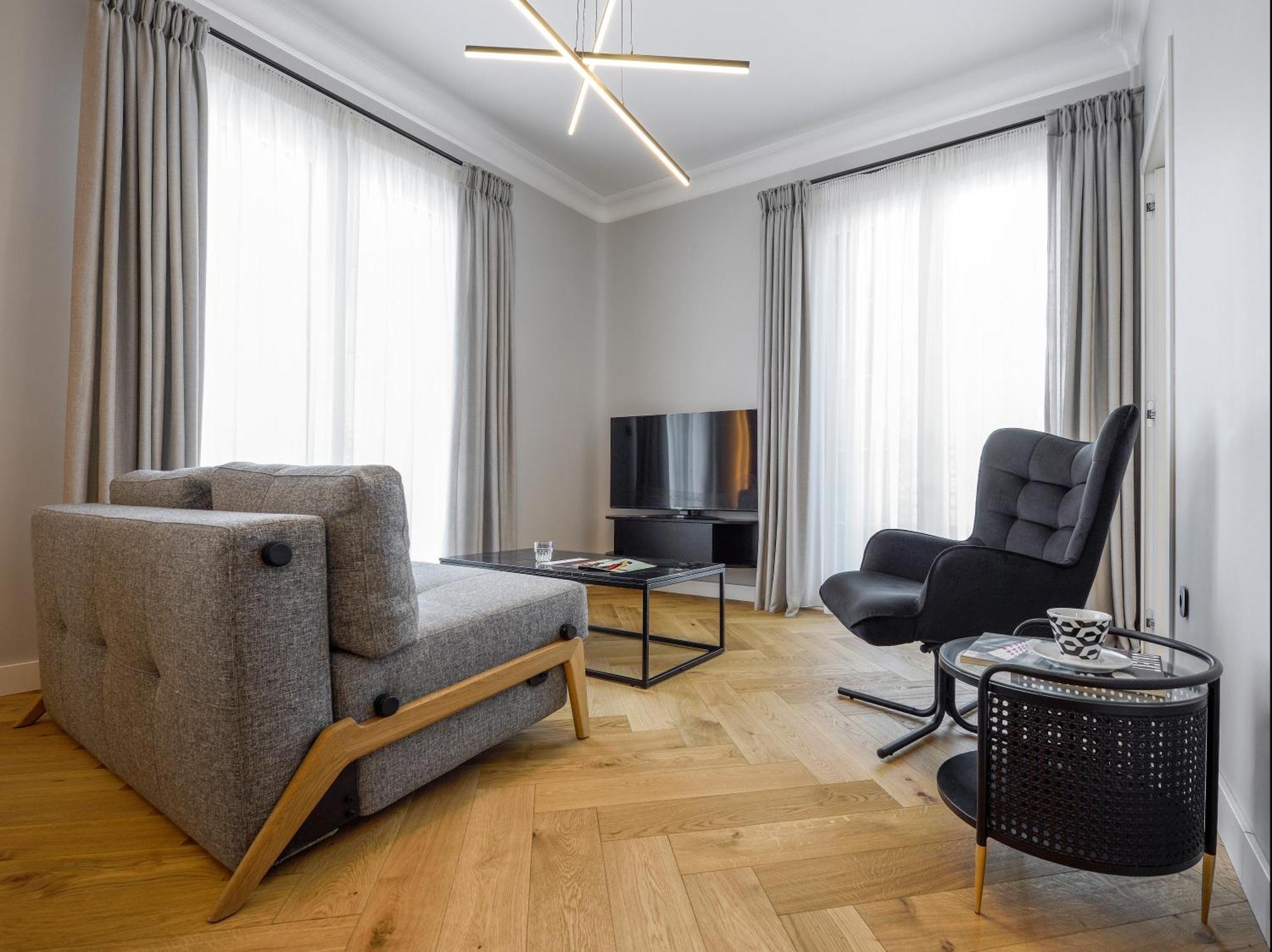 King Apartment Thessaloniki By Luxlikehome Tesalonika Bagian luar foto