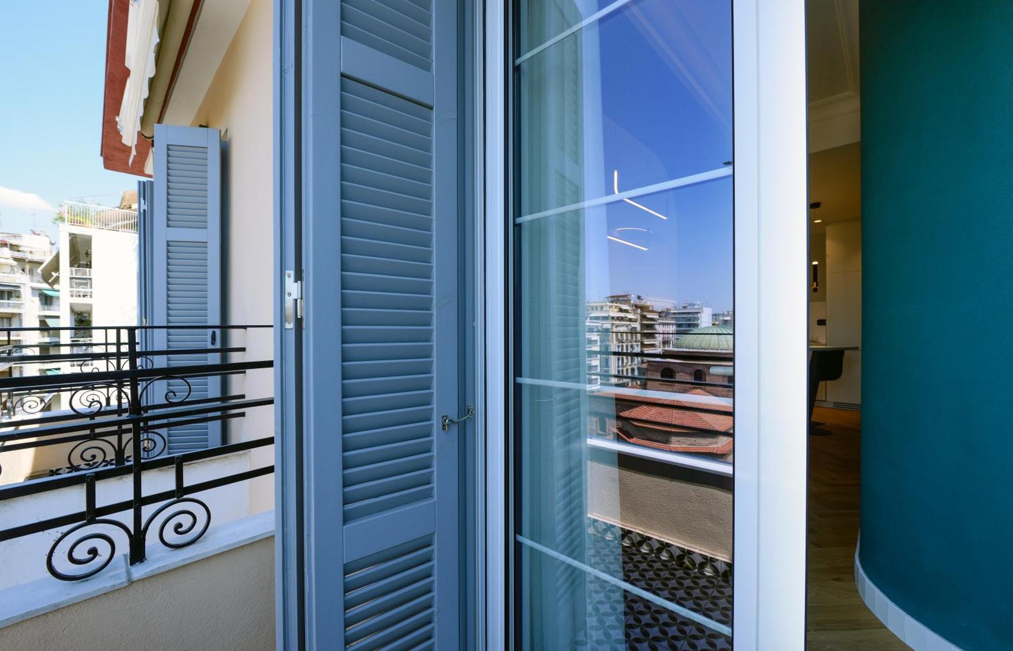 King Apartment Thessaloniki By Luxlikehome Tesalonika Bagian luar foto